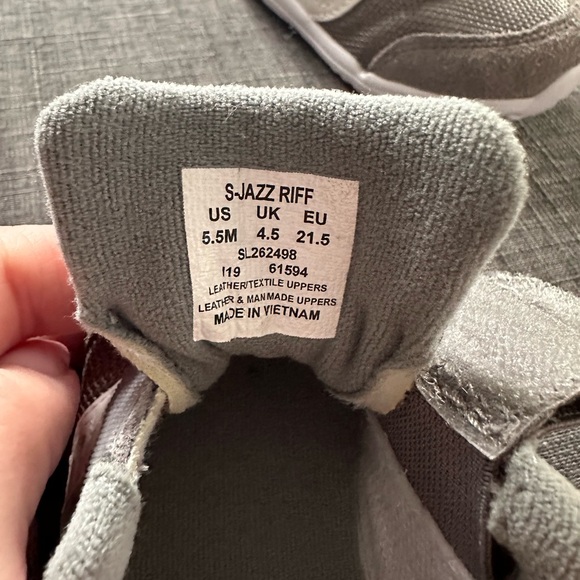 EUC Saucony Runners Size 5.5 - Picture 3 of 3